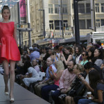 (2)CANADA-VANCOUVER-MODA-DESFILE